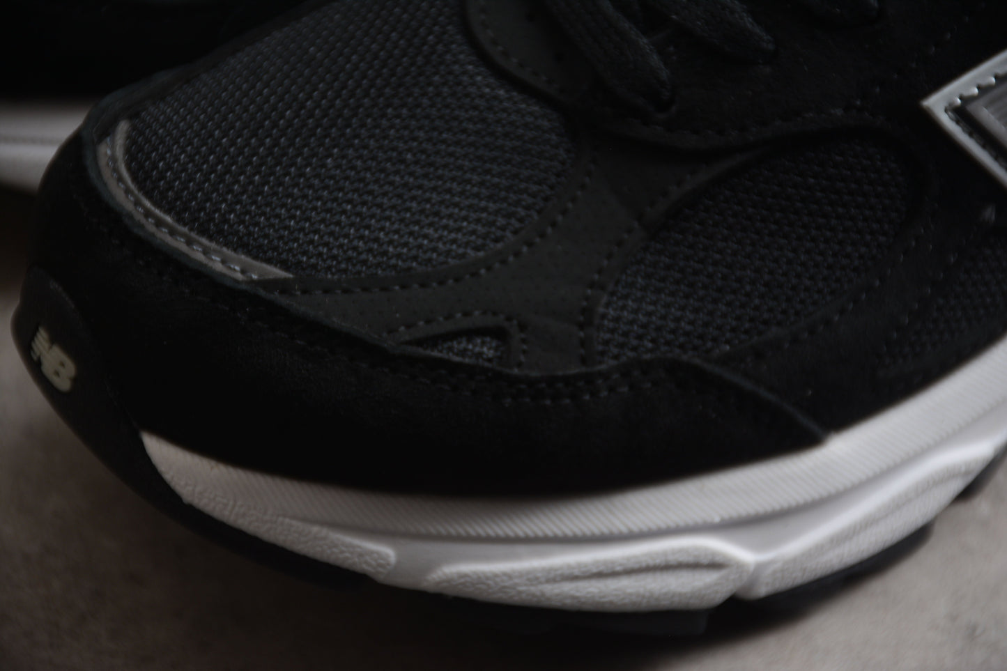 New Balance V3 990