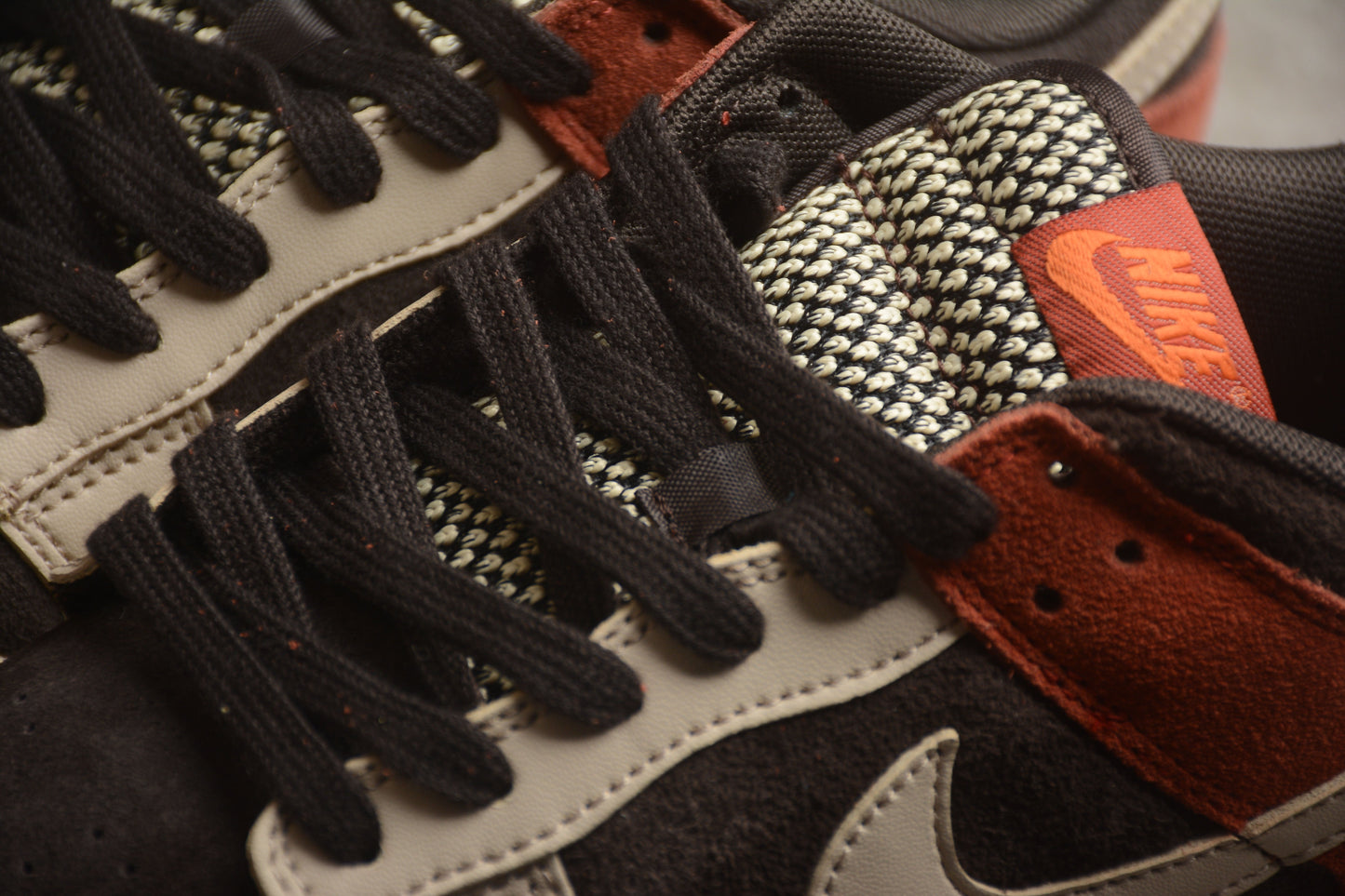 Nike Dunk Low  SB