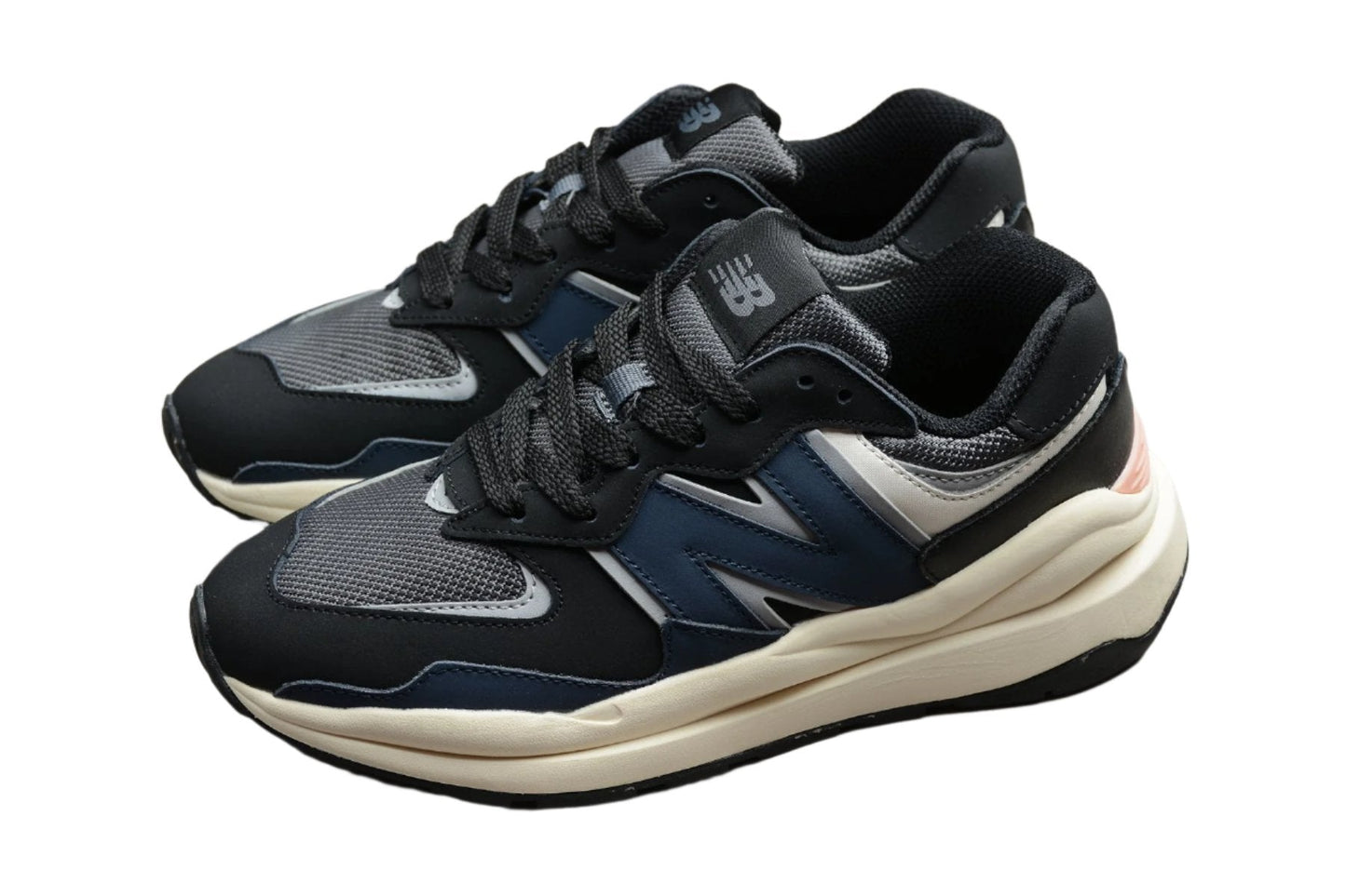 New Balance 5740