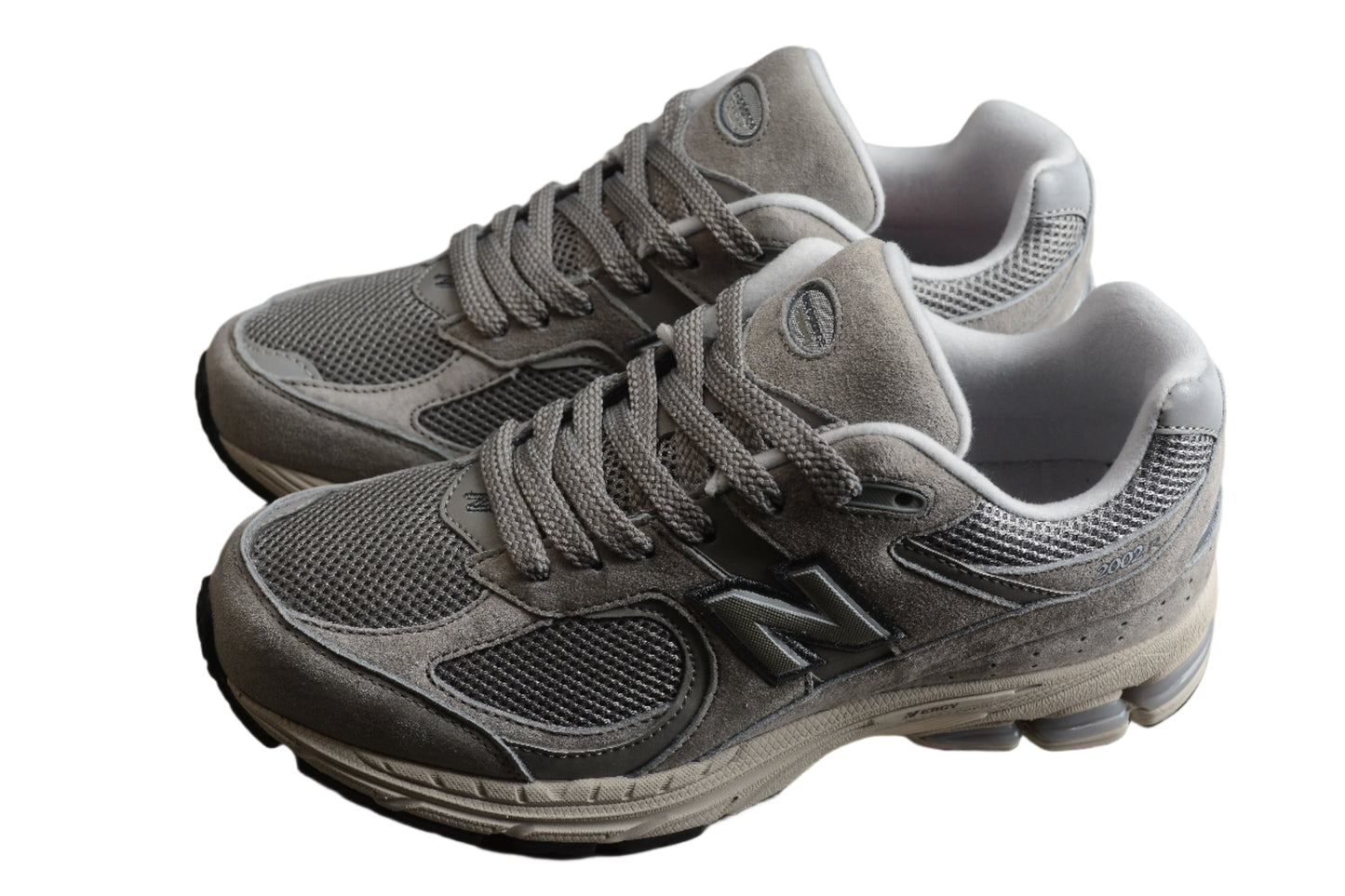 New Balance 2002R