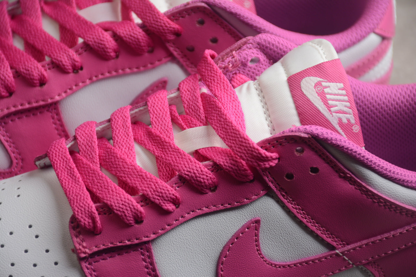 Nike Dunk Low  SB