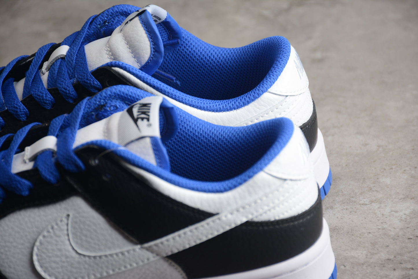 Nike Dunk Low  SB