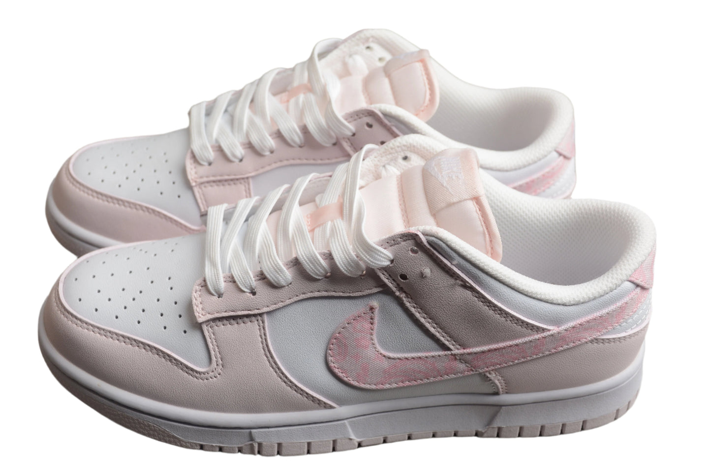 Nike Dunk Low  SB