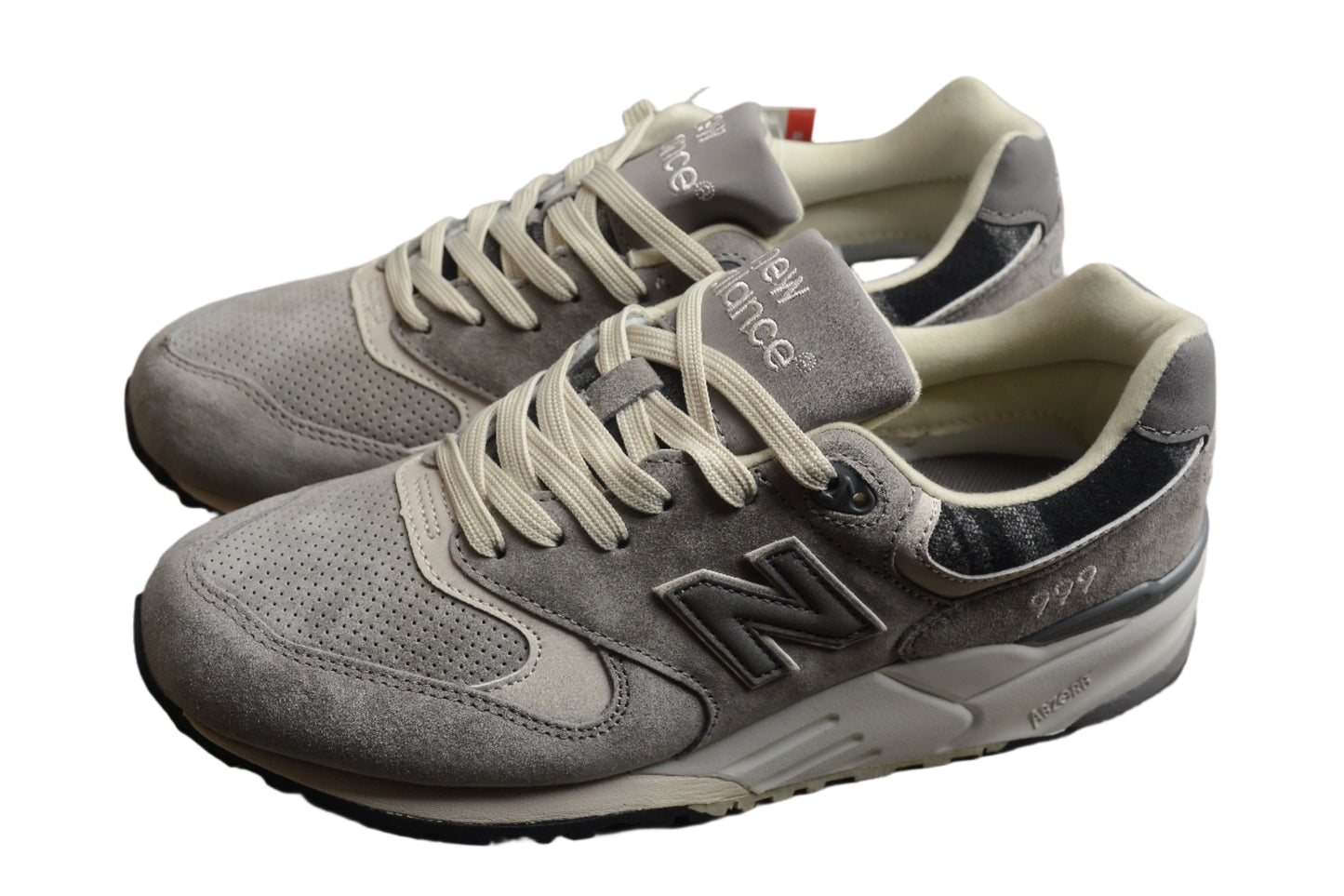 New Balance 999