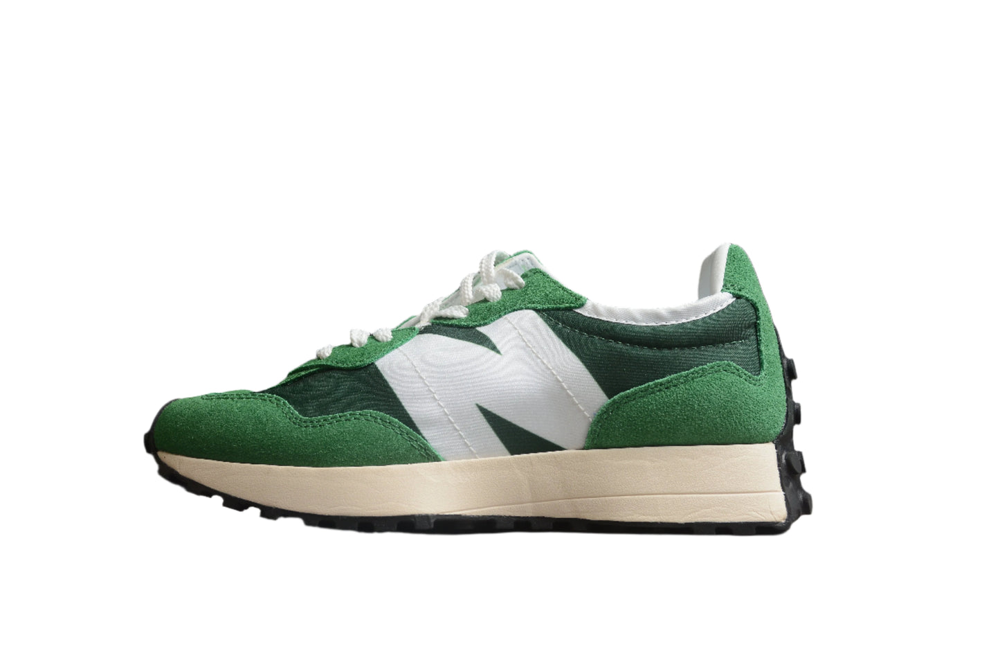New Balance 327