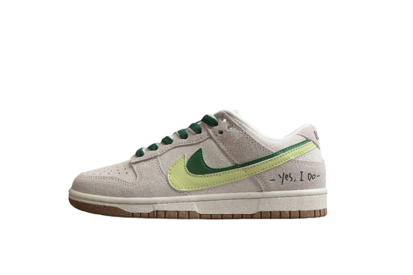 Nike Dunk Low  SB