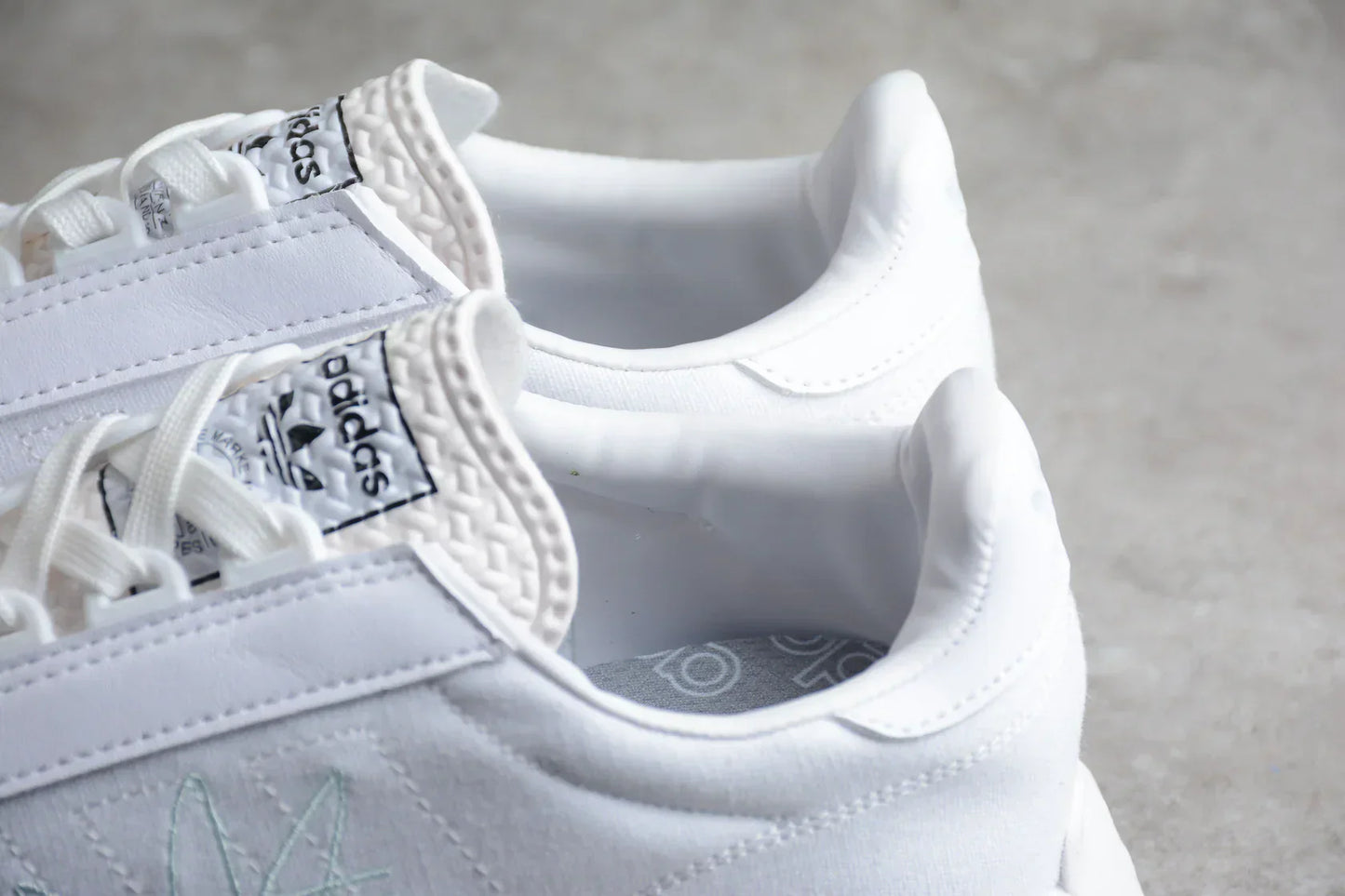 Adidas Retropy