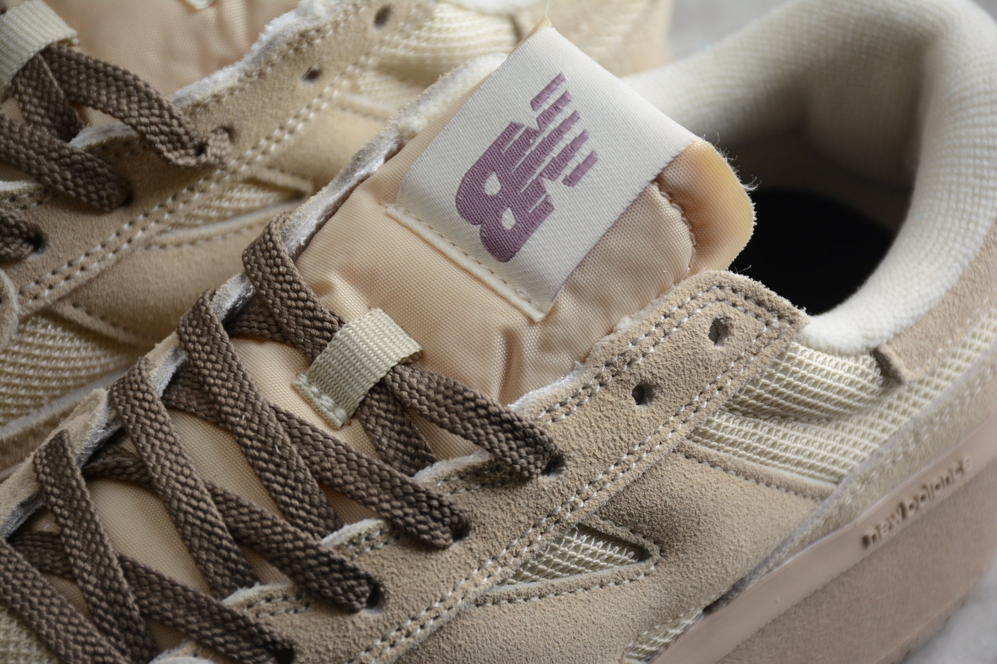 New Balance 302