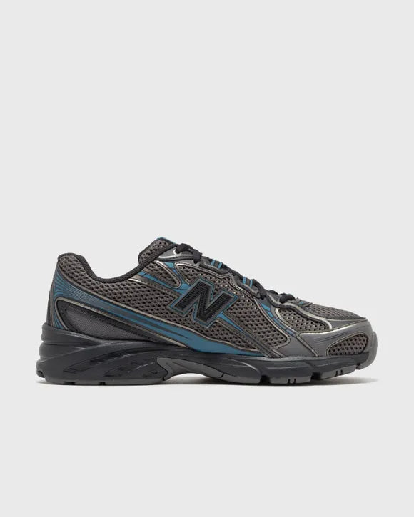 New Balance 740