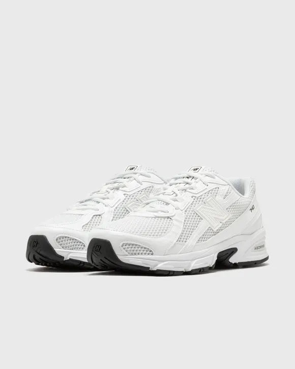 New Balance 740
