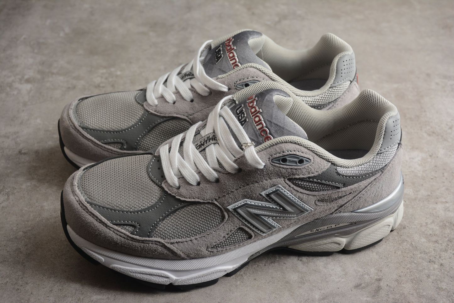 New Balance V3 990