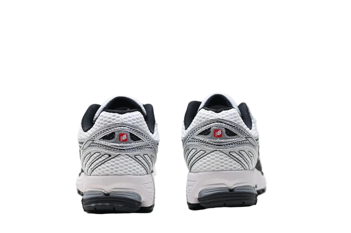 New Balance 860