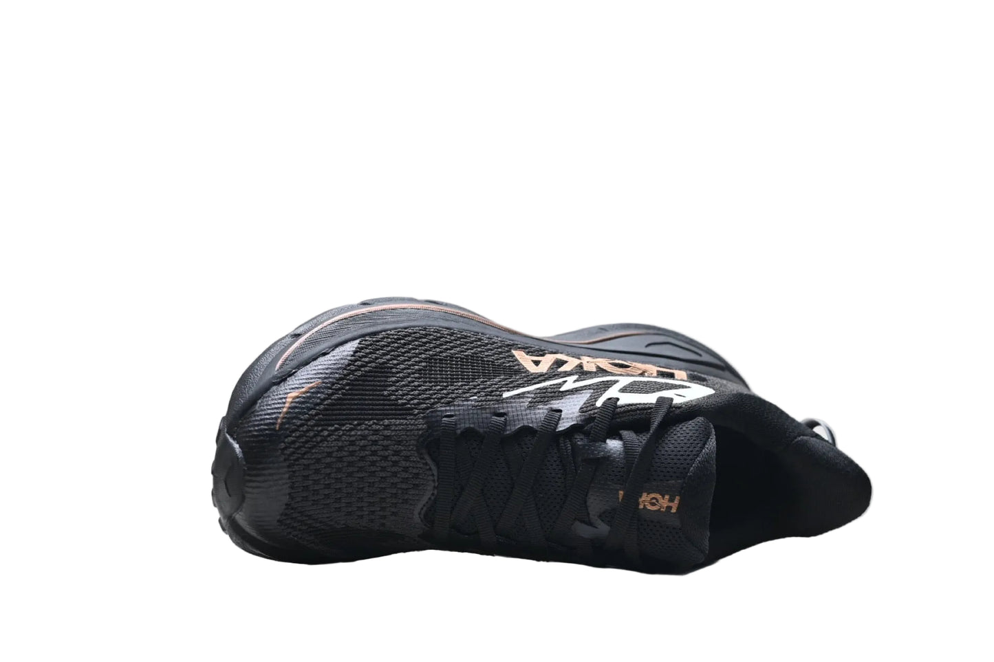 Hoka challenger 8