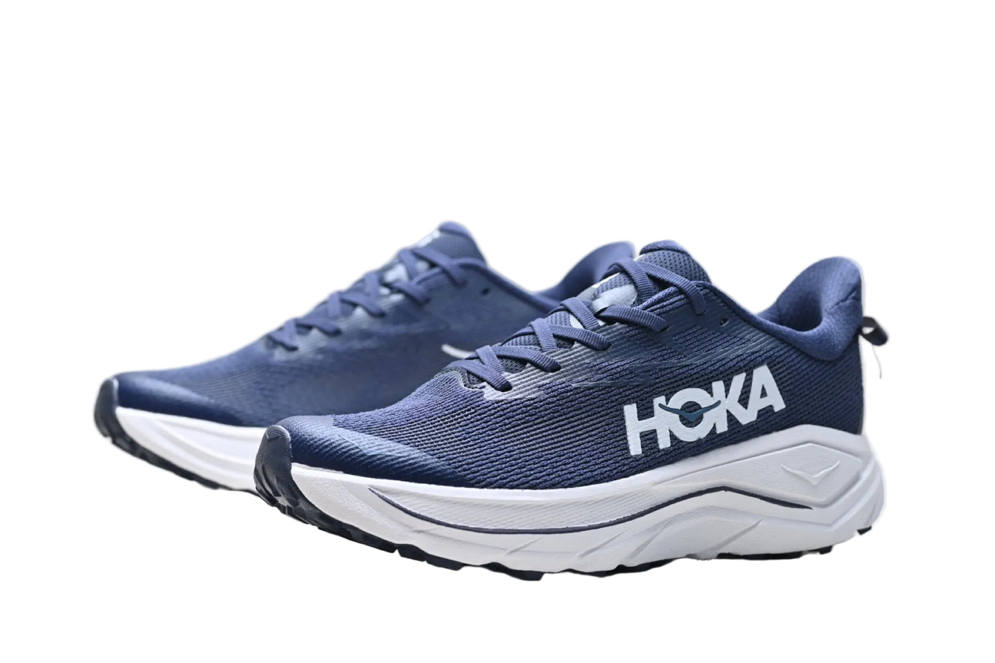 Hoka challenger 8