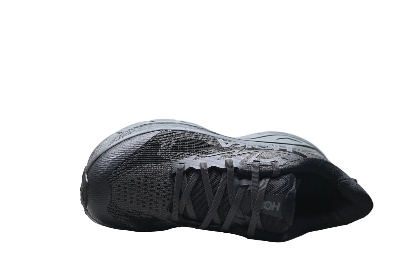 Hoka challenger 8