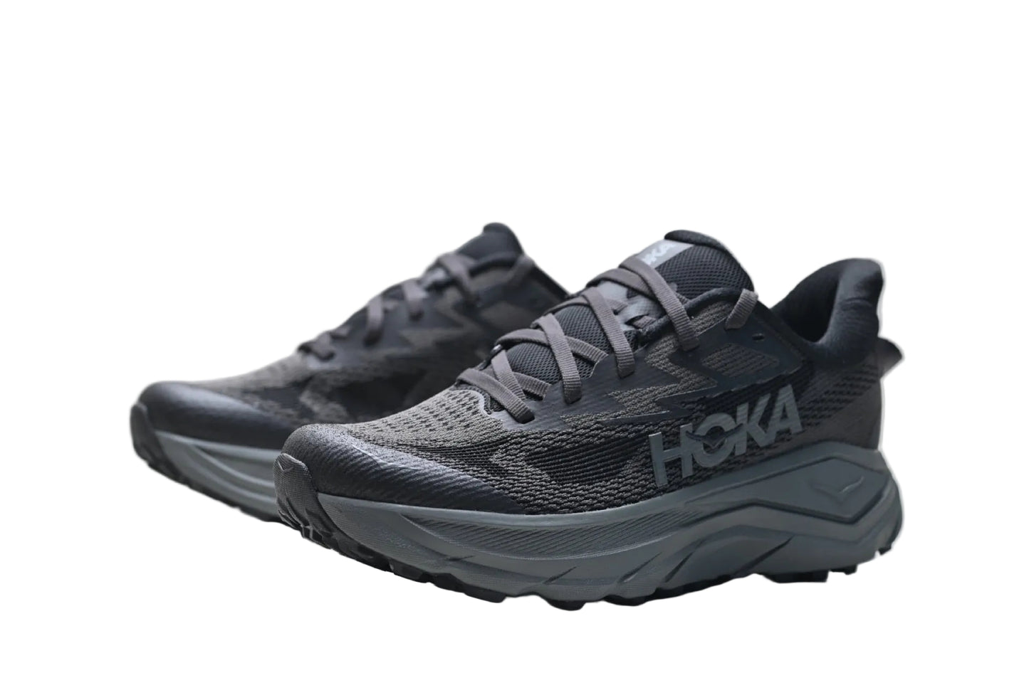Hoka challenger 8