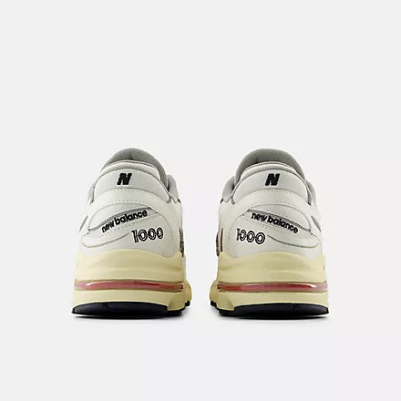 New Balance 1000