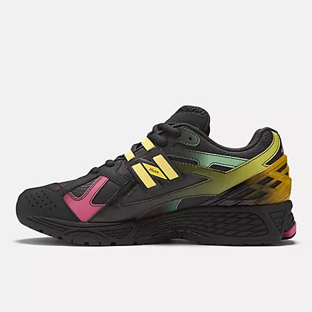 New Balance  1906R