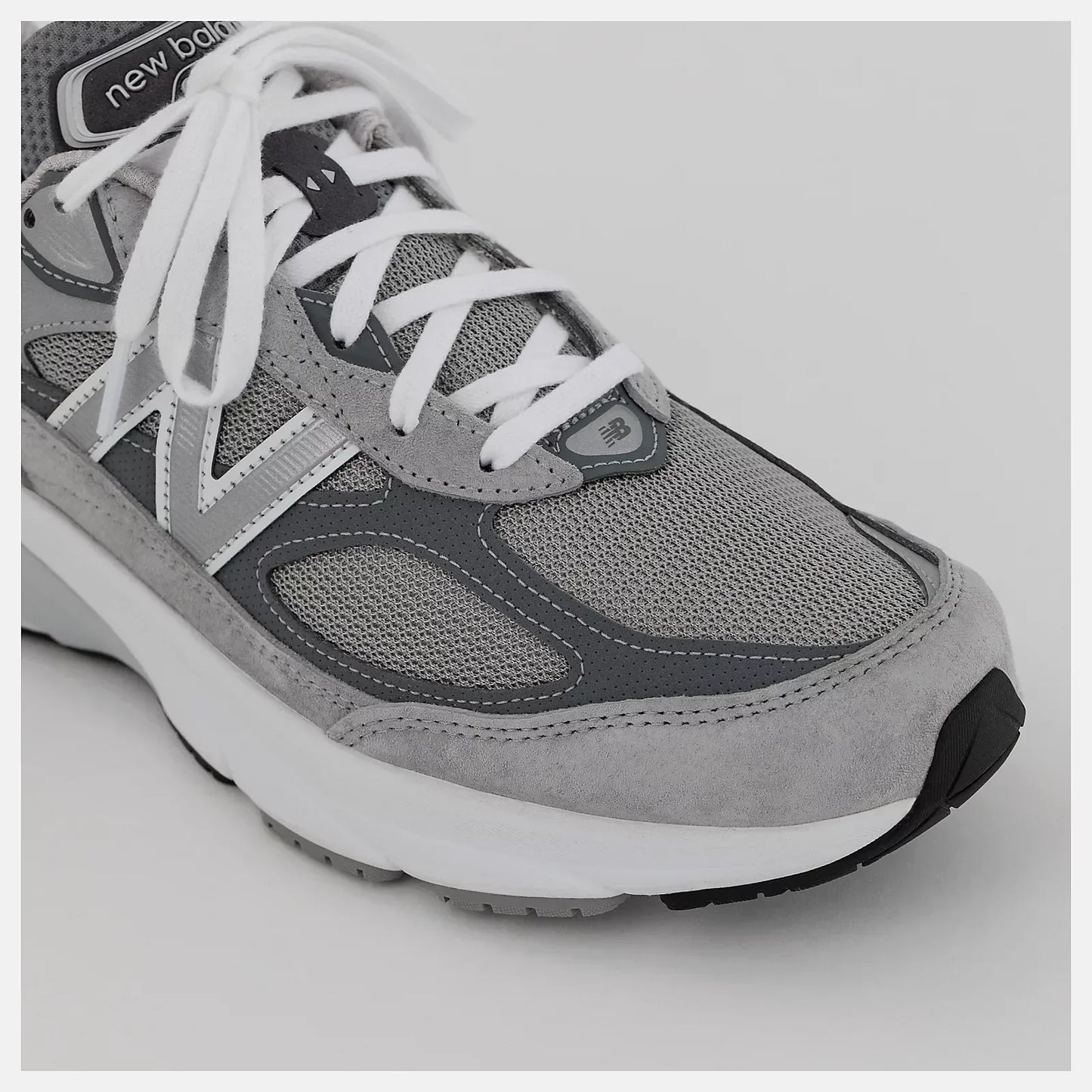 New Balance 990v6