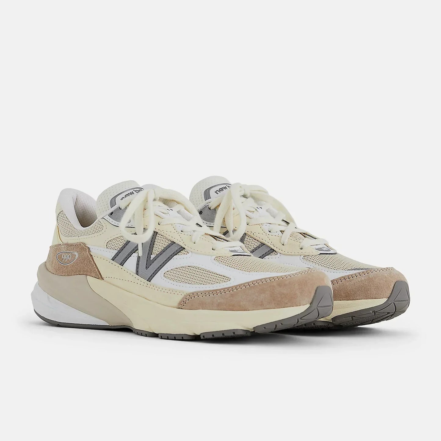 New Balance 990v6
