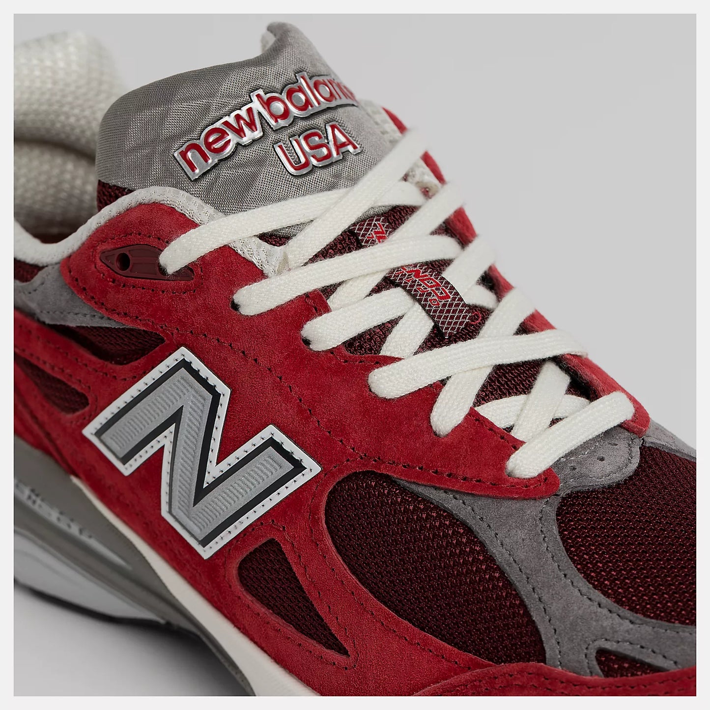 New Balance V3 990