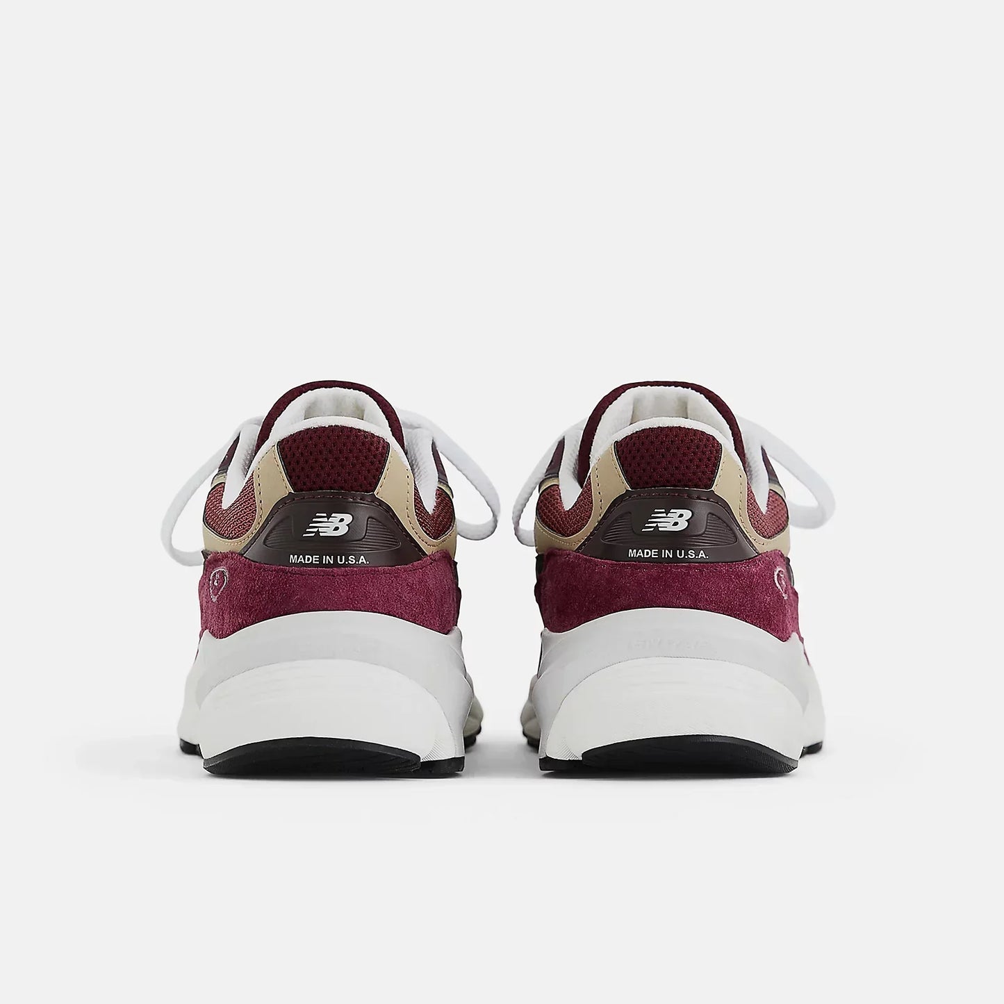 New Balance 990v6