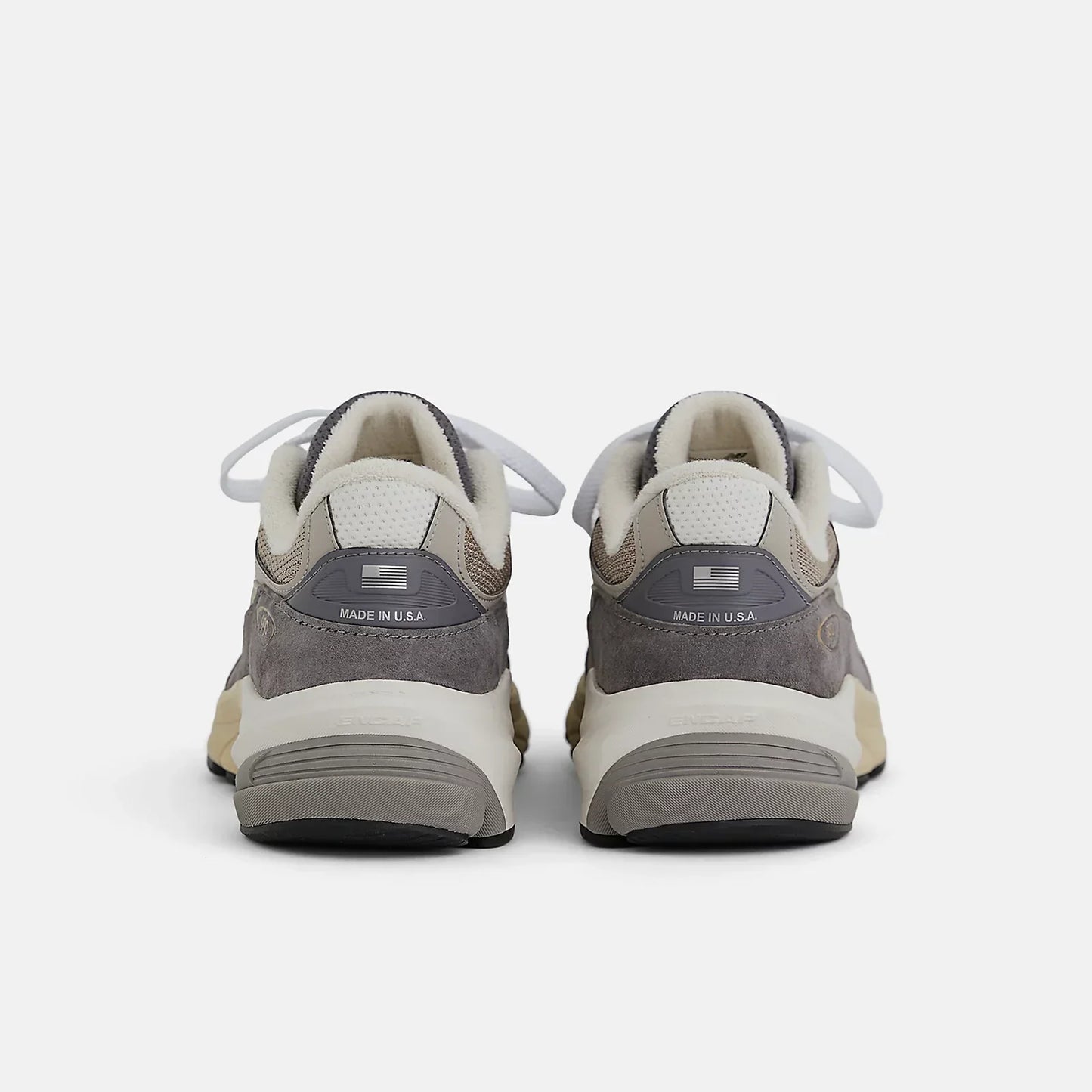 New Balance 990v6