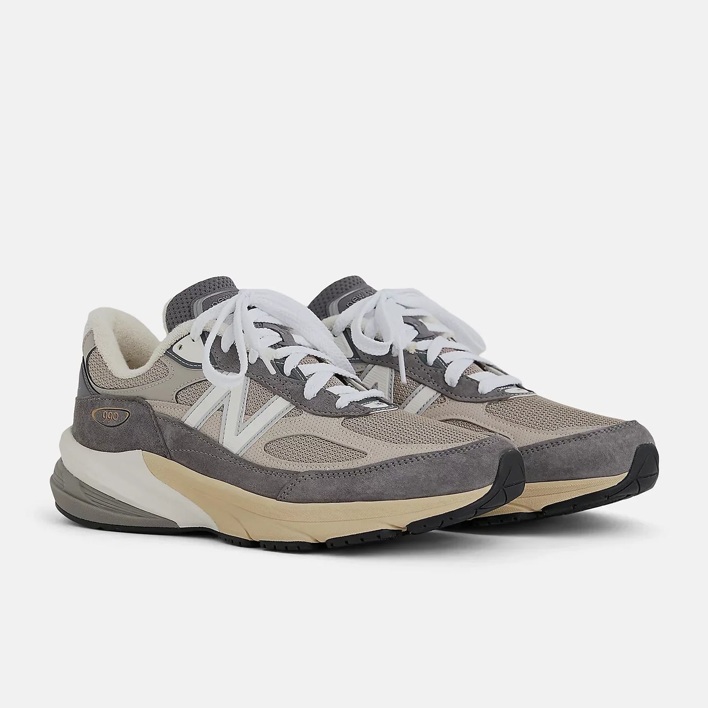 New Balance 990v6