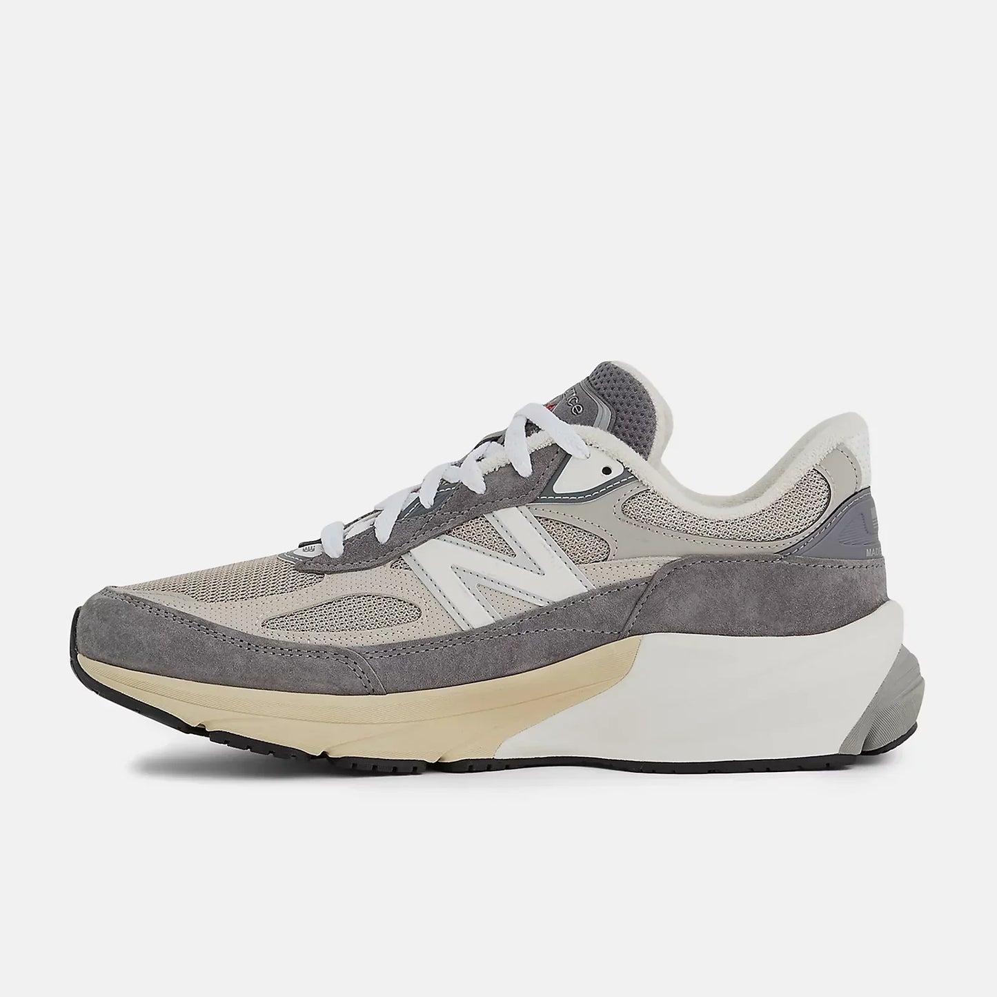 New Balance 990v6
