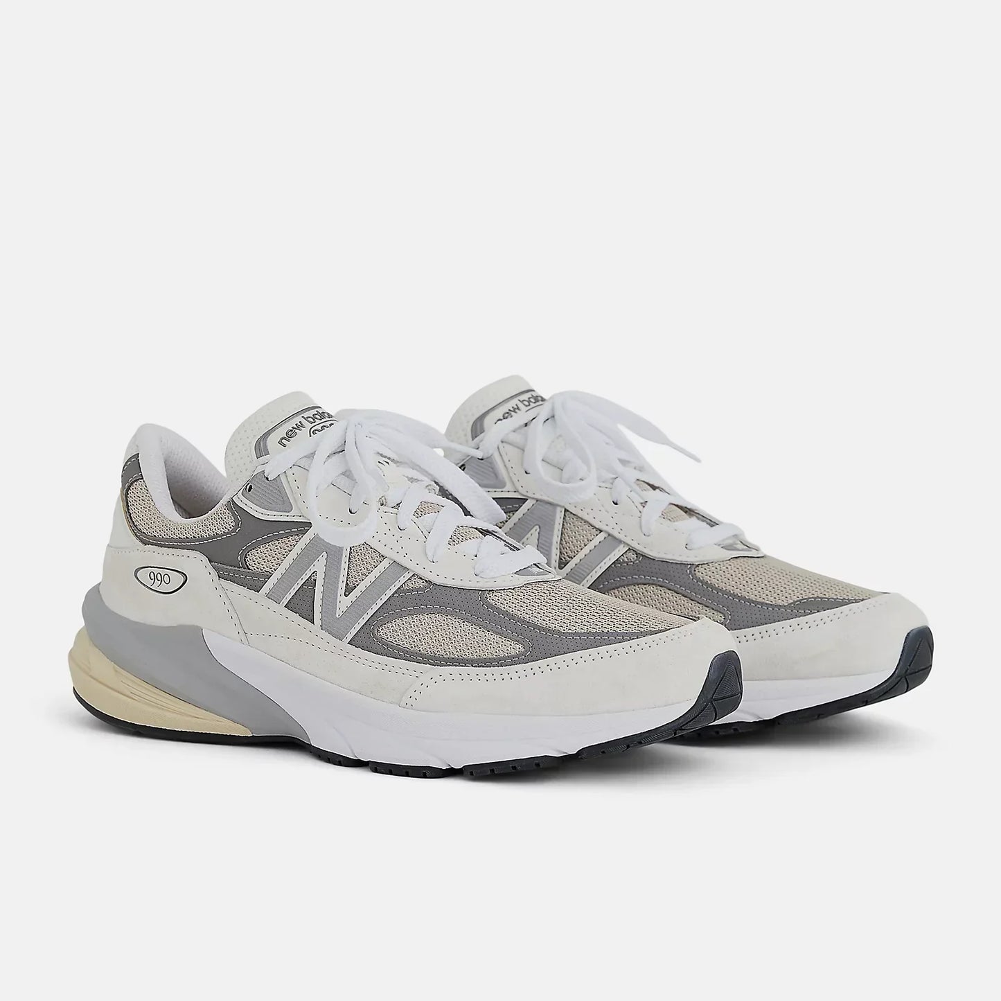 New Balance 990v6