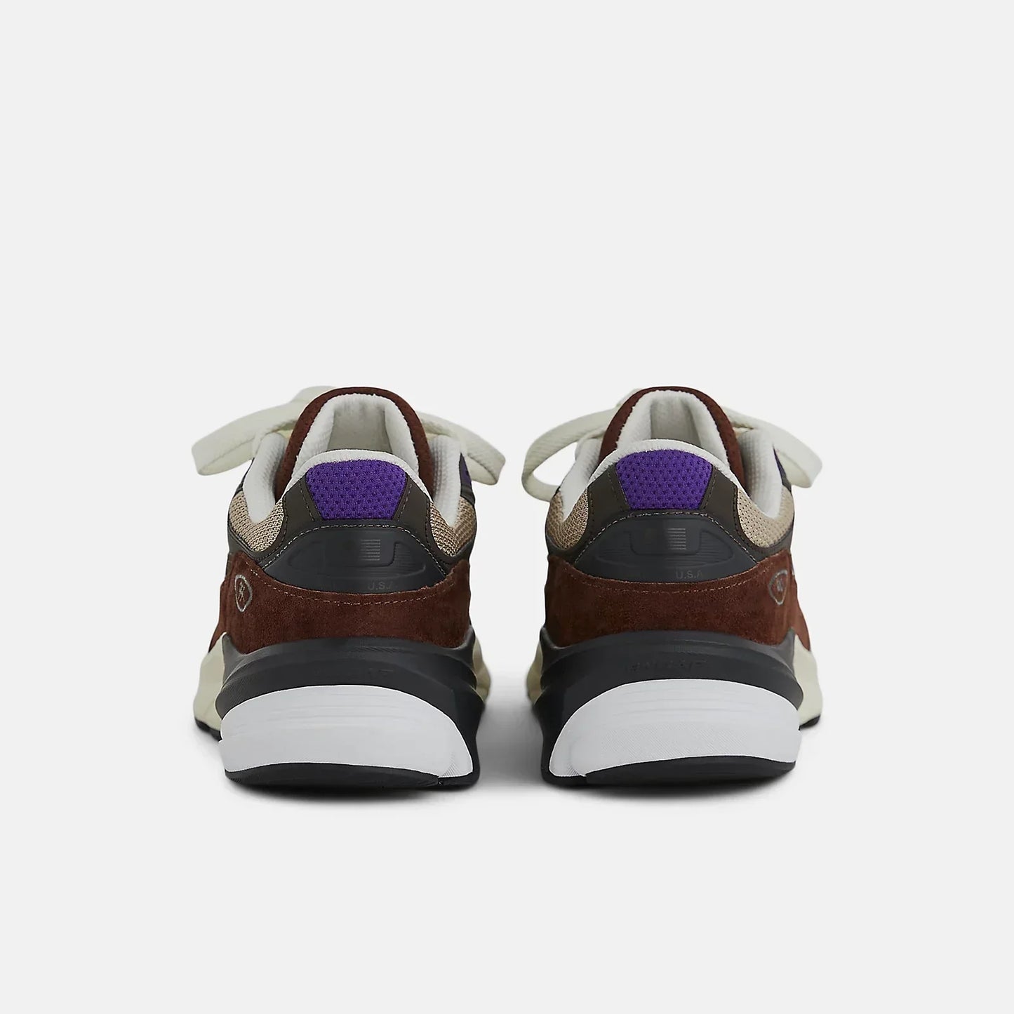 New Balance 990v6