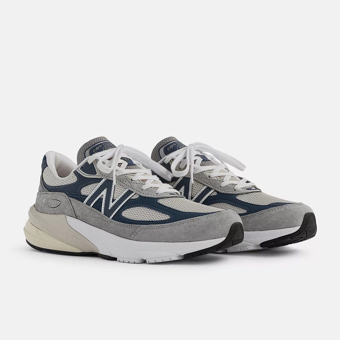 New Balance 990v6