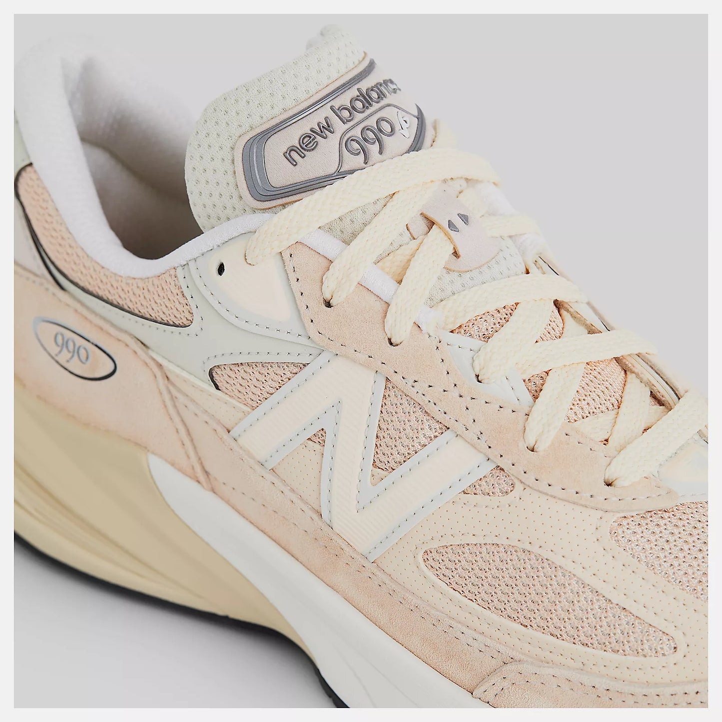 New Balance 990v6
